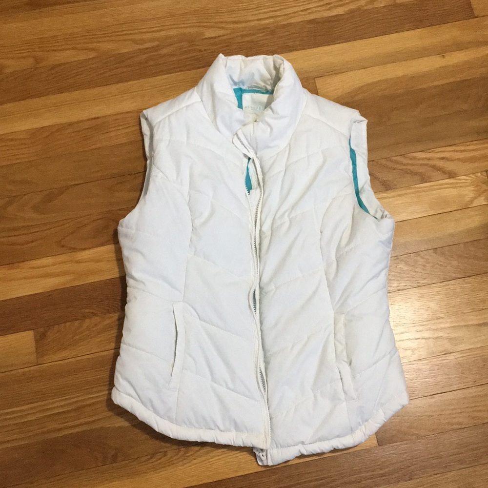 Aeropostale vest